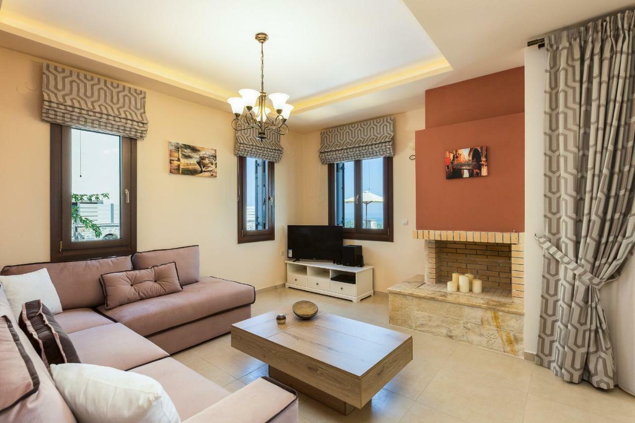 New Villa Kantifes 4 Families Or Couples With Private Pool & Bbq Kirianna Exteriör bild