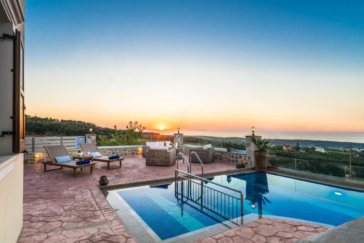 New Villa Kantifes 4 Families Or Couples With Private Pool & Bbq Kirianna Exteriör bild